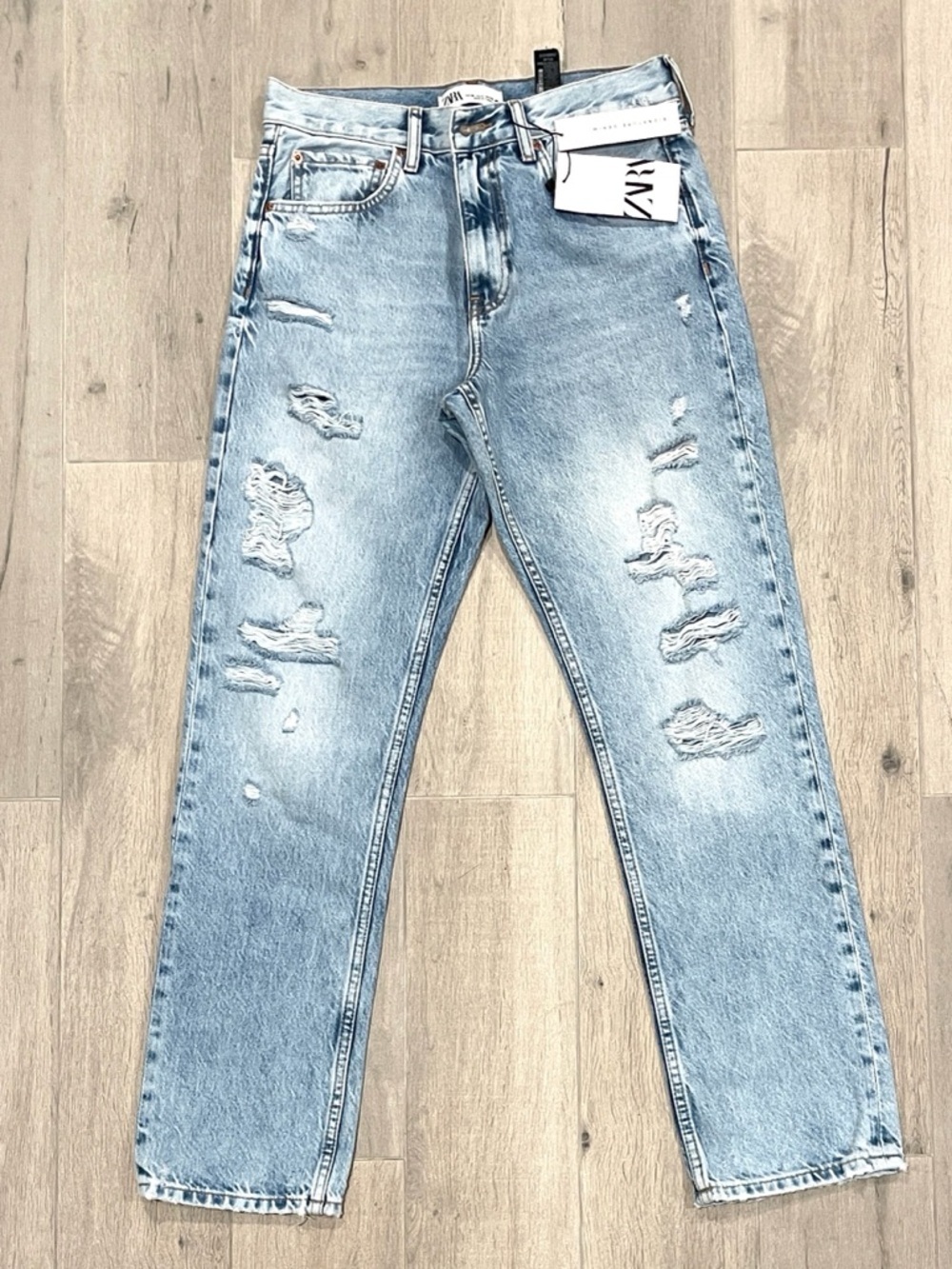 Zara The Truth Slim Relaxed Distressed Light Blue Jeans Size 6 NWT